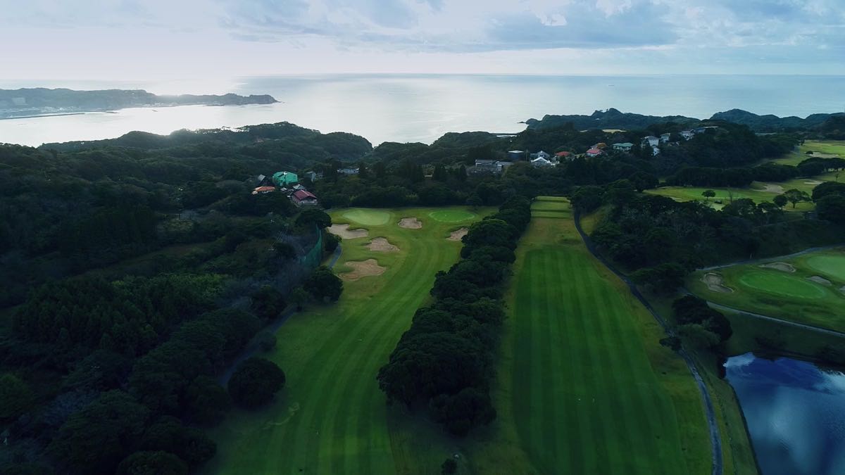ゴルフ場全景写真