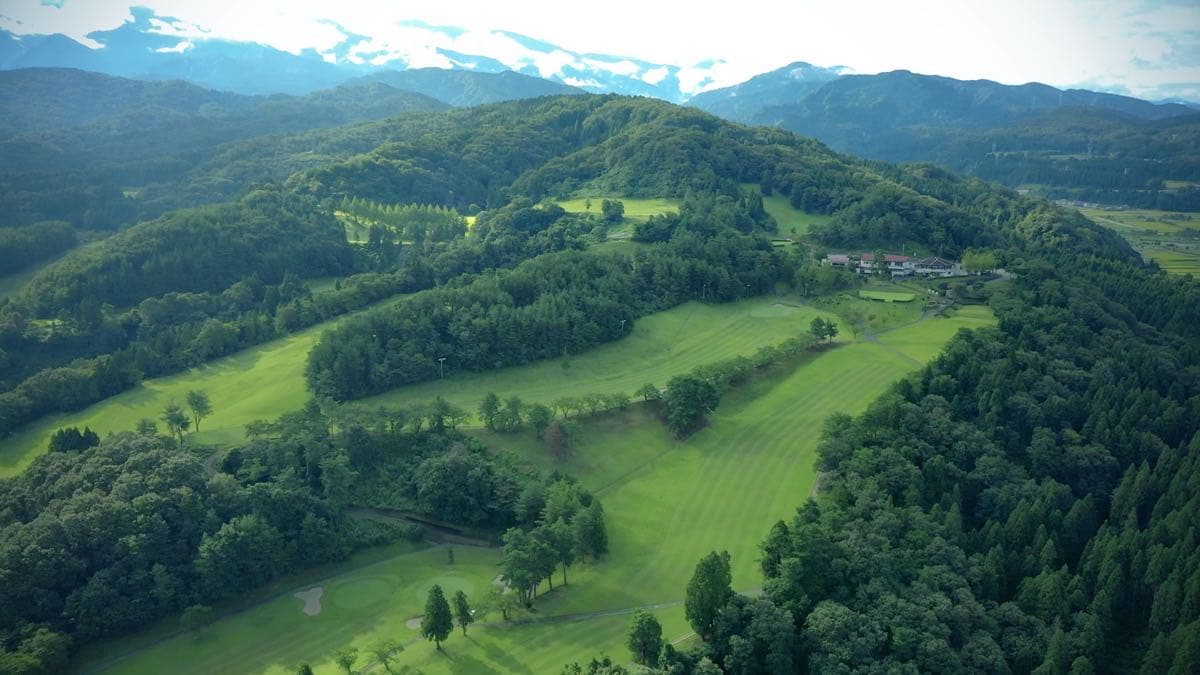ゴルフ場全景写真
